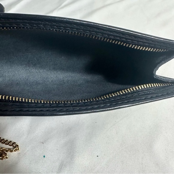 Authentic Louis Vuitton Accessories Pouch Black Epi - Picture 8 of 8